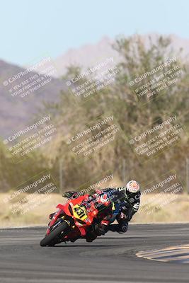 media/Nov-02-2025-CVMA (Sun) [[337aff29ab]]/Race 11-Amateur Supersport Open/